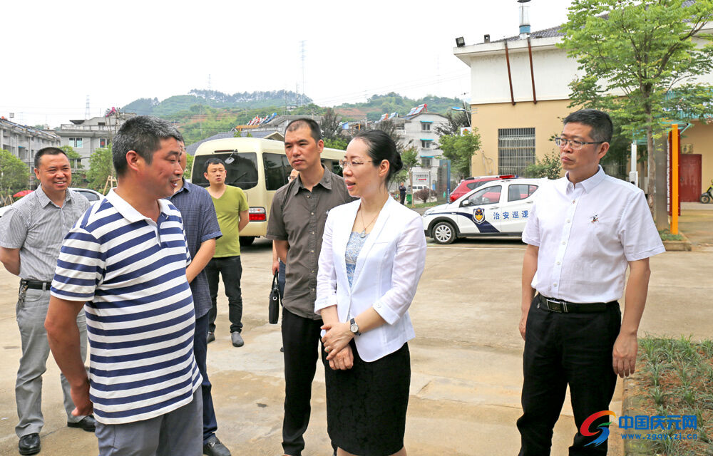 蓝伶俐:加快推动农村社区向城市社区转型-中国庆元网