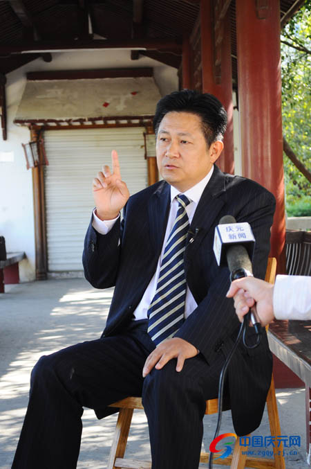 央视就我县林权ic卡建设工作对话陈景飞